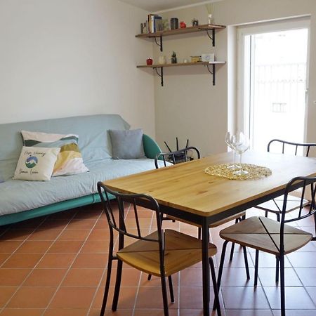 Casa Vacanze Donna Lucia كاستل دي سانجرو المظهر الخارجي الصورة