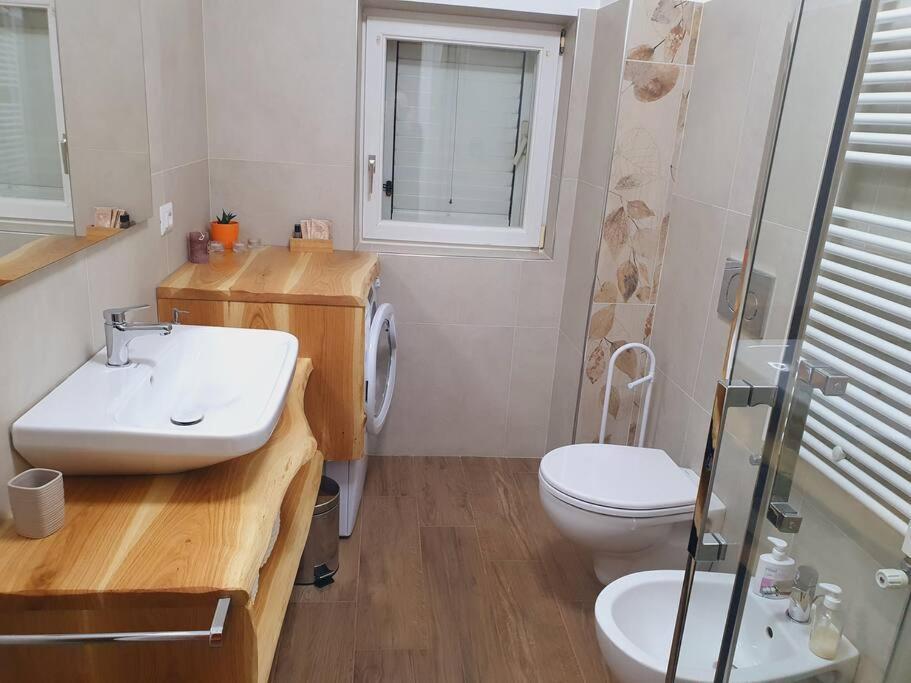 Casa Vacanze Donna Lucia كاستل دي سانجرو المظهر الخارجي الصورة