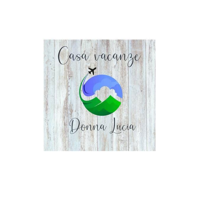 Casa Vacanze Donna Lucia كاستل دي سانجرو المظهر الخارجي الصورة
